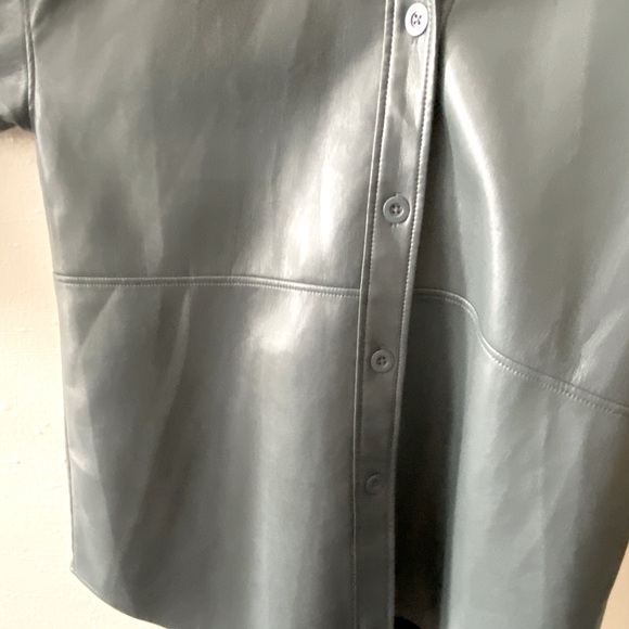 NWOT Babaton Aritzia Pelli Shirt Jacket - Picture 4 of 4